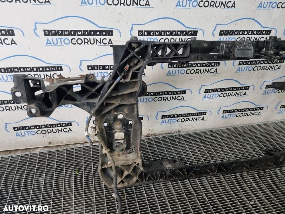 Trager Hyundai IX35 2.0 CRDI 2010 - 2019 1995CC Manuala (1350) Diesel - 2