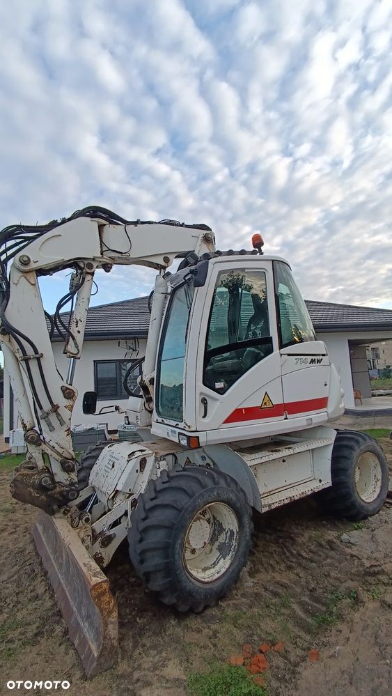Mecalac 714 - 2