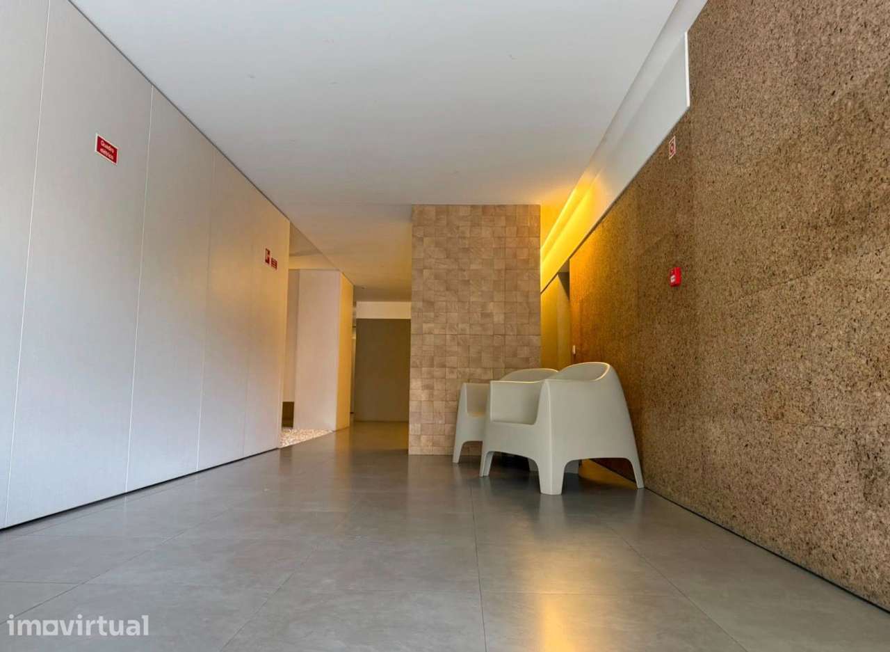 T3 de excelência em Real, Braga com garagem para 2 carros - Grande imagem: 5/32