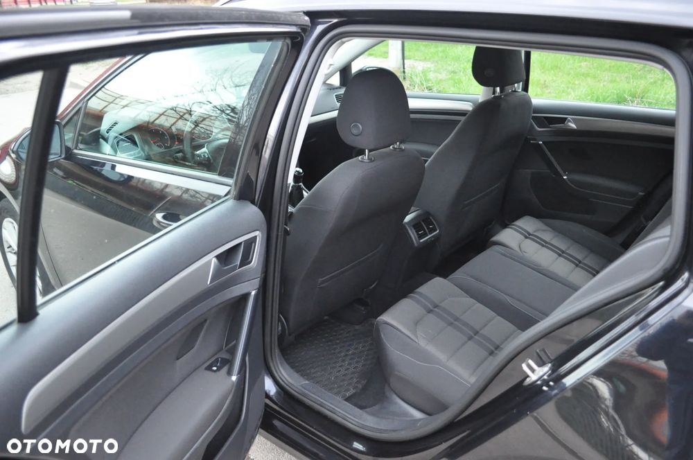 Volkswagen Golf 1.6 TDI BMT Comfortline - 25