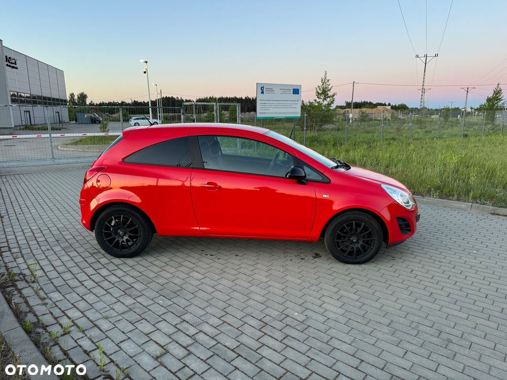 Opel Corsa 1.4 16V Color Race - 3