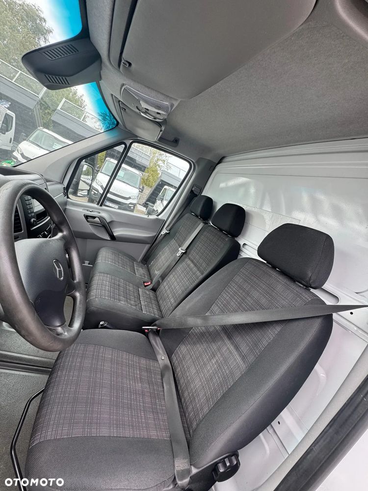 Mercedes-Benz 516,,514,,314,,316,518 ,519 - 10