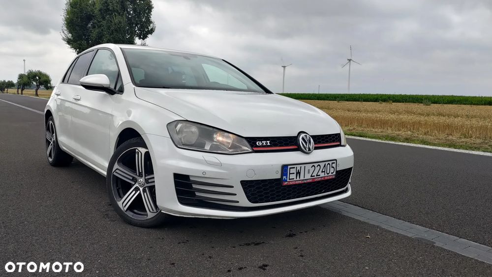 Volkswagen Golf 1.6 TDI BlueMotion Technology Cup - 18