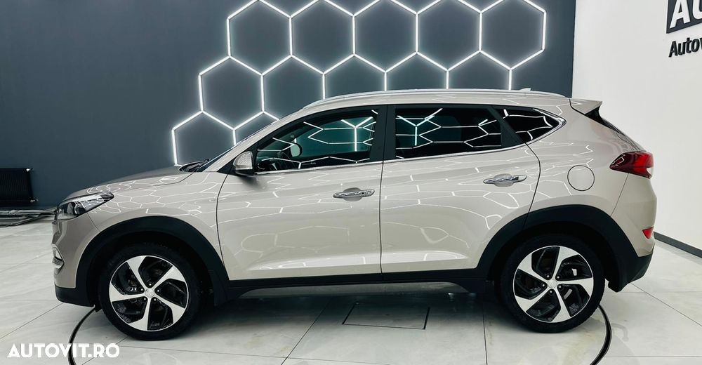 Hyundai Tucson blue 1.7 CRDi 2WD Passion Plus - 37