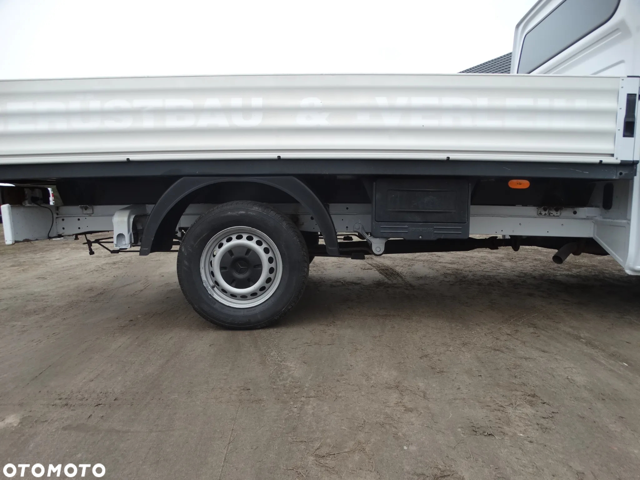 Mercedes-Benz Sprinter - 19