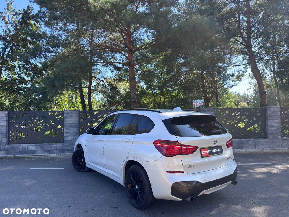 BMW X1 xDrive20i M Sport - 14