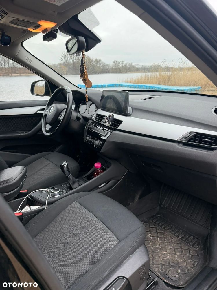 BMW X1 sDrive16d - 10