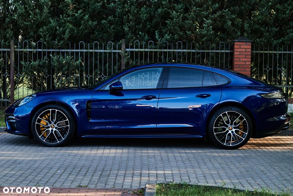 Porsche Panamera - 5