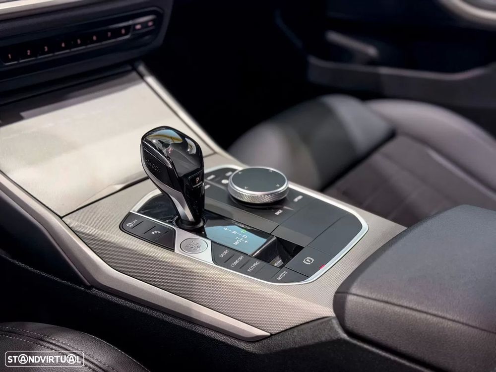BMW 320 d Pack M Auto - 7