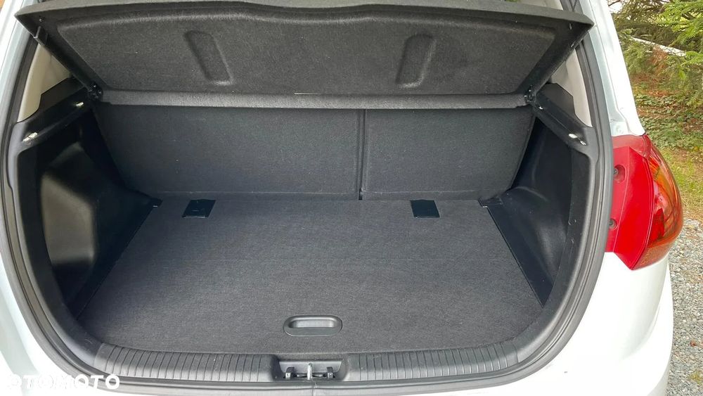 Kia Venga 1.4 CVVT Dream-Team Edition - 24