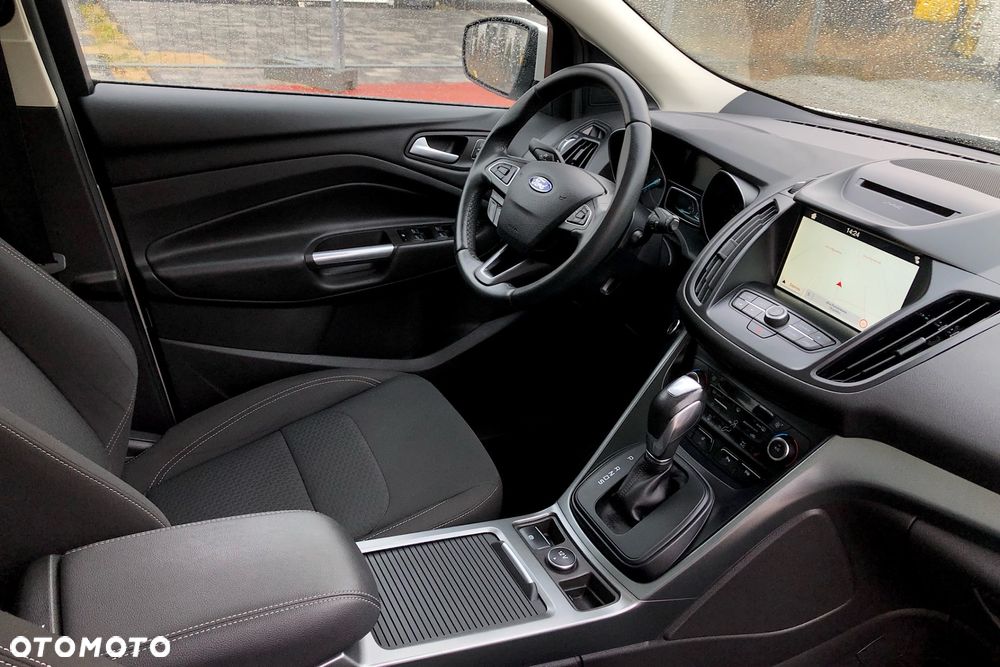 Ford Kuga 1.5 EcoBoost 2x4 Titanium - 26