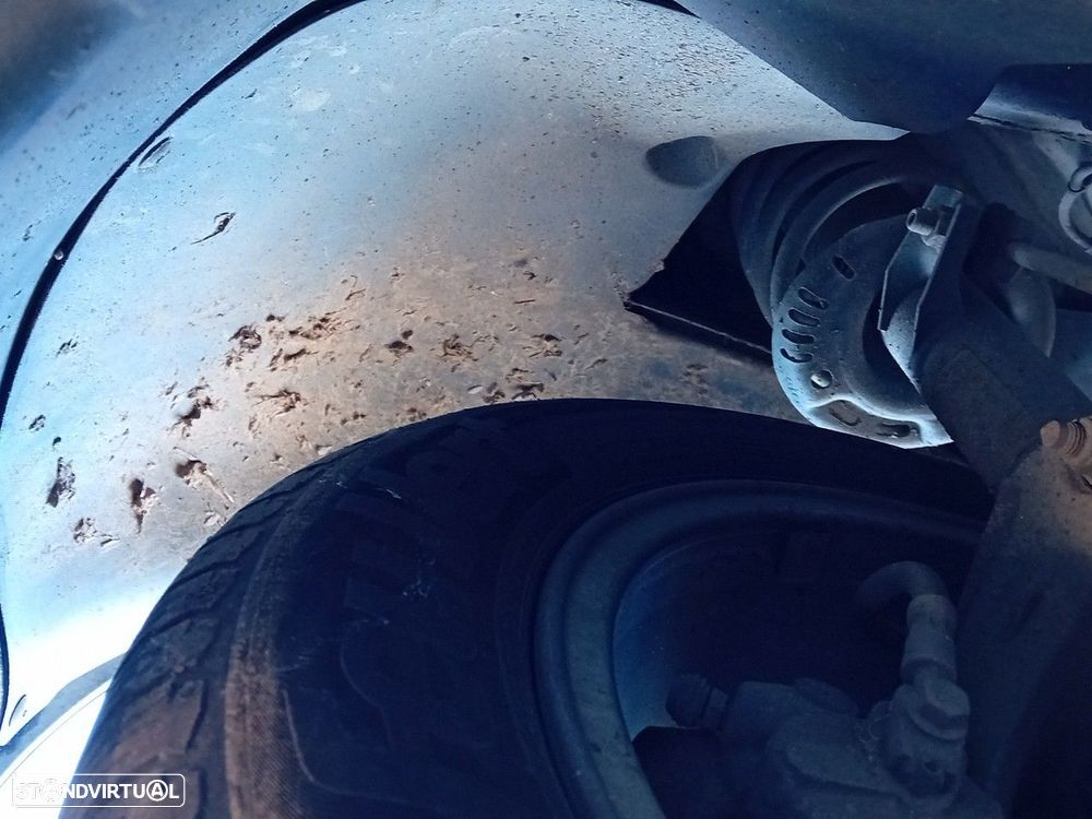 Cava roda frente direita VOLKSWAGEN Passat Variant (365) - 1