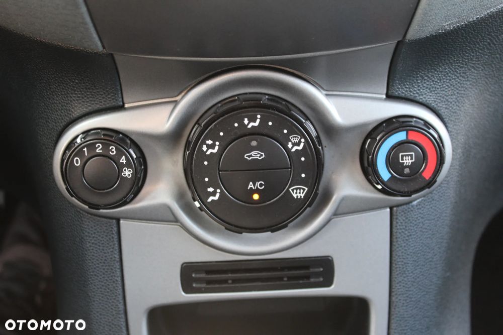Ford Fiesta 1.25 FX Silver - 29