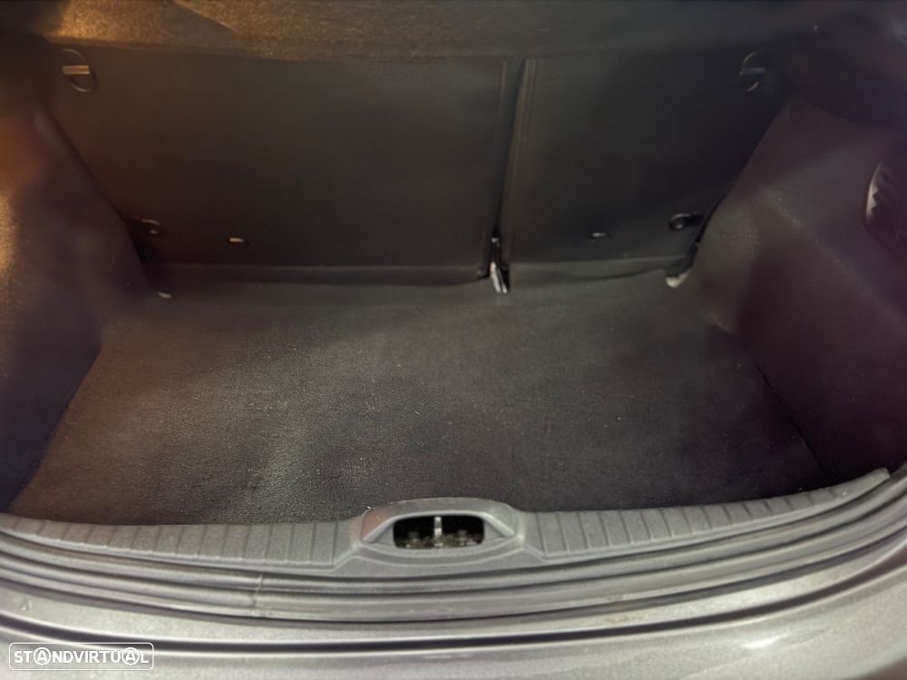 Peugeot 208 PureTech 82 Start & Stop Allure - 22