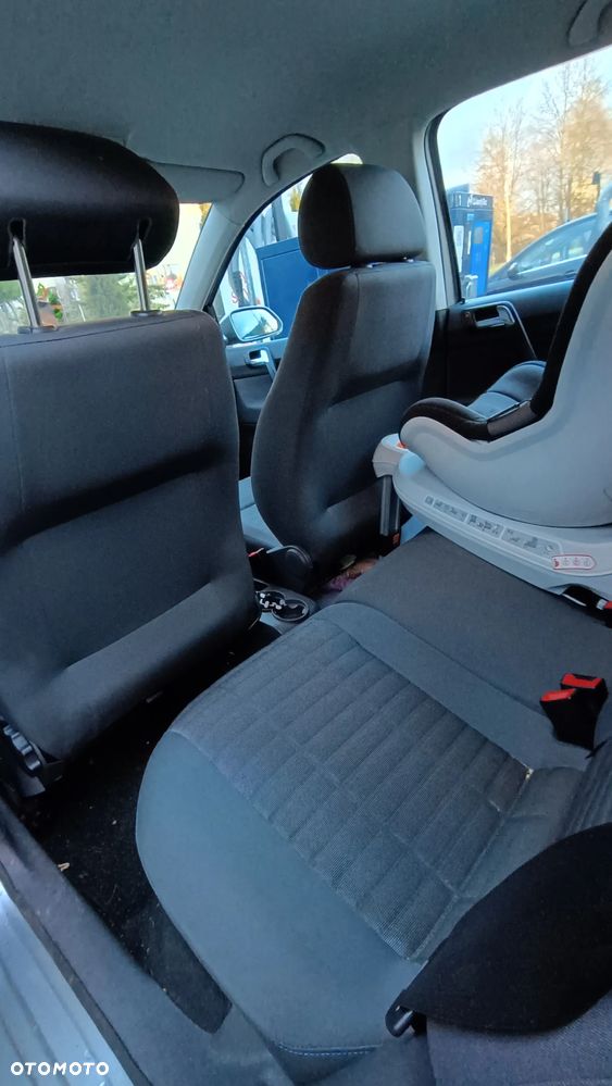 Volkswagen Polo 1.4 FSI - 12