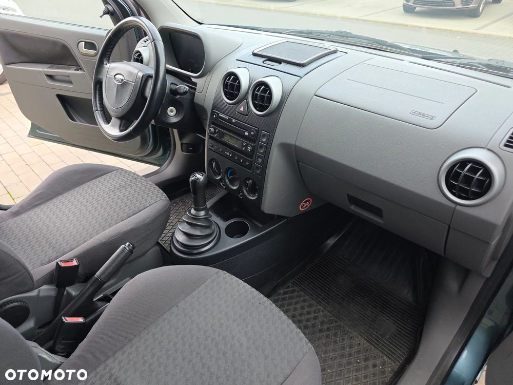 Ford Fusion - 9