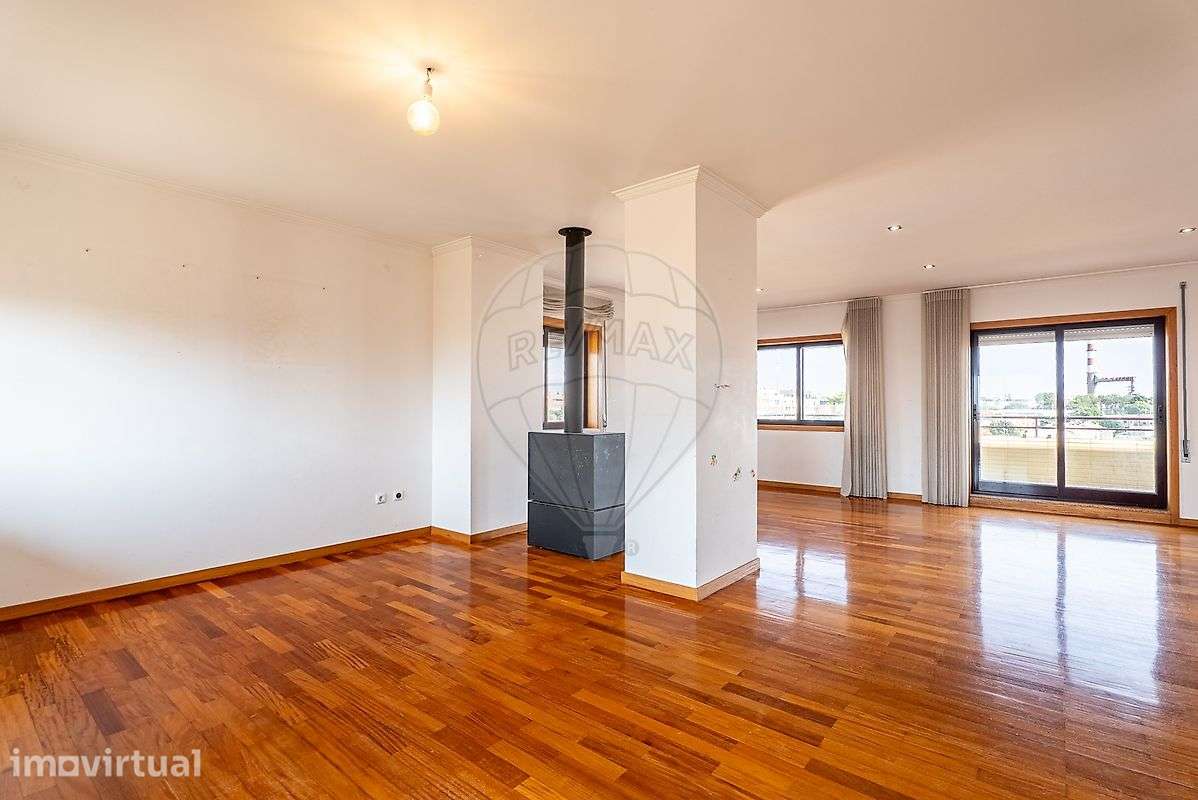 Apartamento T4 para venda - Grande imagem: 2/35