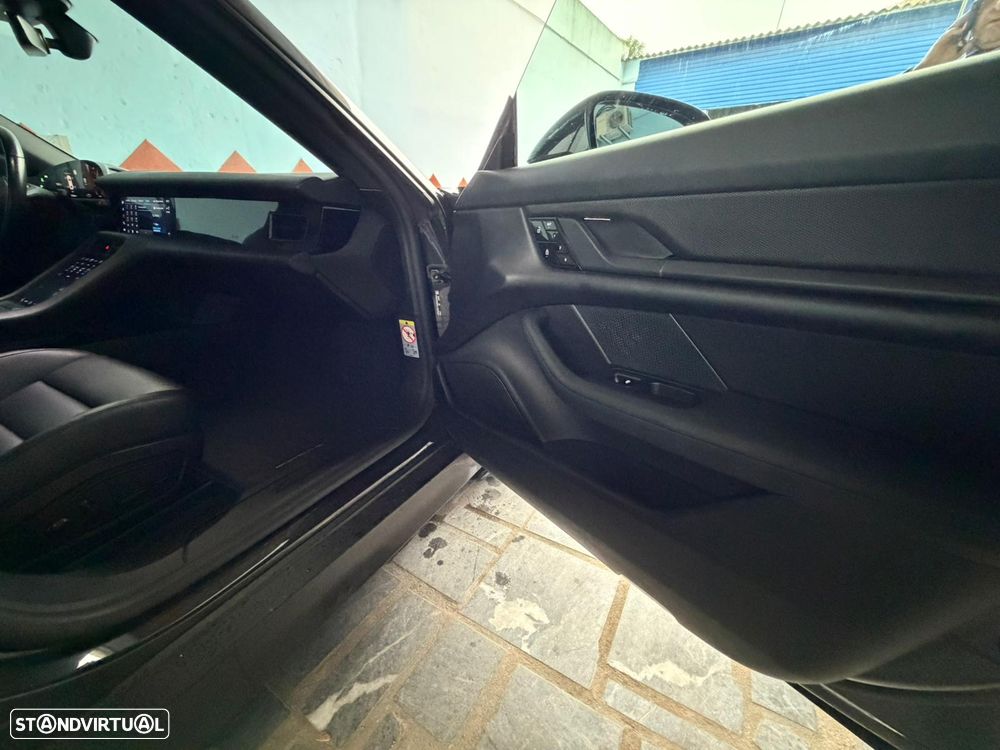 Porsche Taycan Standard - 23