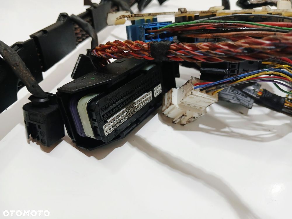 WIĄZKA SILNIKA BMW E60 E61 3.0 D 306D3 AUTOMAT 7802570 - 3