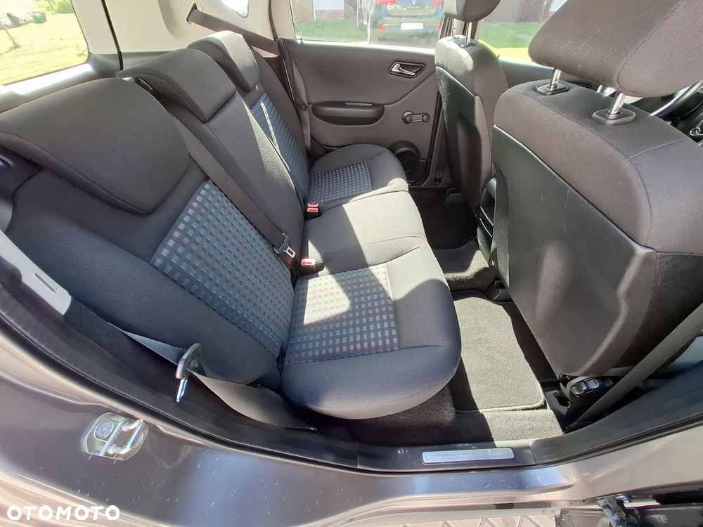 Mercedes-Benz Klasa A 180 BlueEfficiency - 13