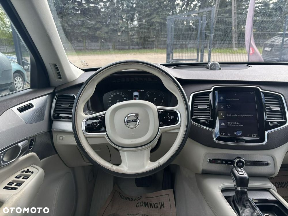 Volvo XC 90 - 23