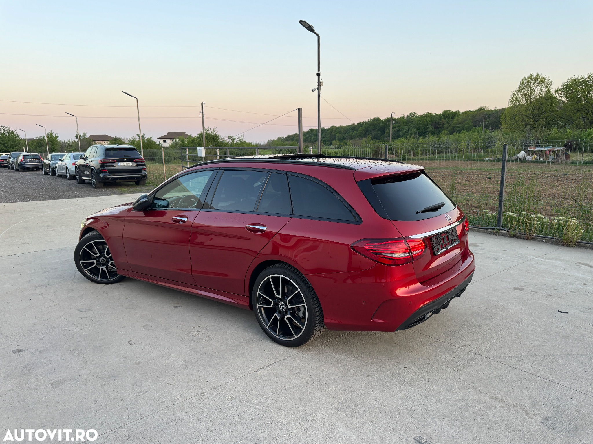 Mercedes-Benz C 220 d 4Matic 9G-TRONIC AMG Line - 4