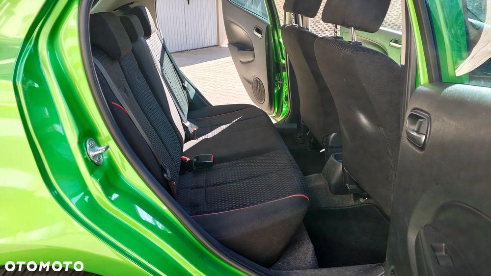 Mazda 2 1.3 Navi + - 19