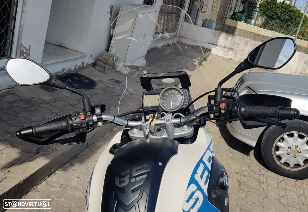 BMW F 650 GS Sertão (Carta A2) - 11