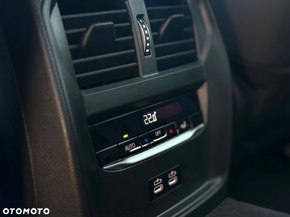 BMW Seria 3 318d mHEV M Sport - 29