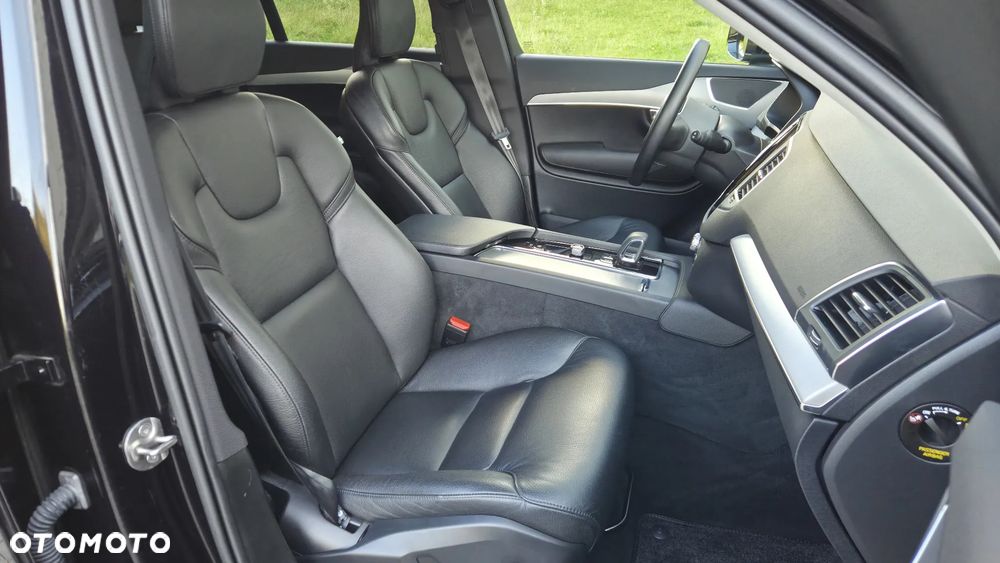 Volvo XC 90 B5 B AWD Momentum Pro - 13