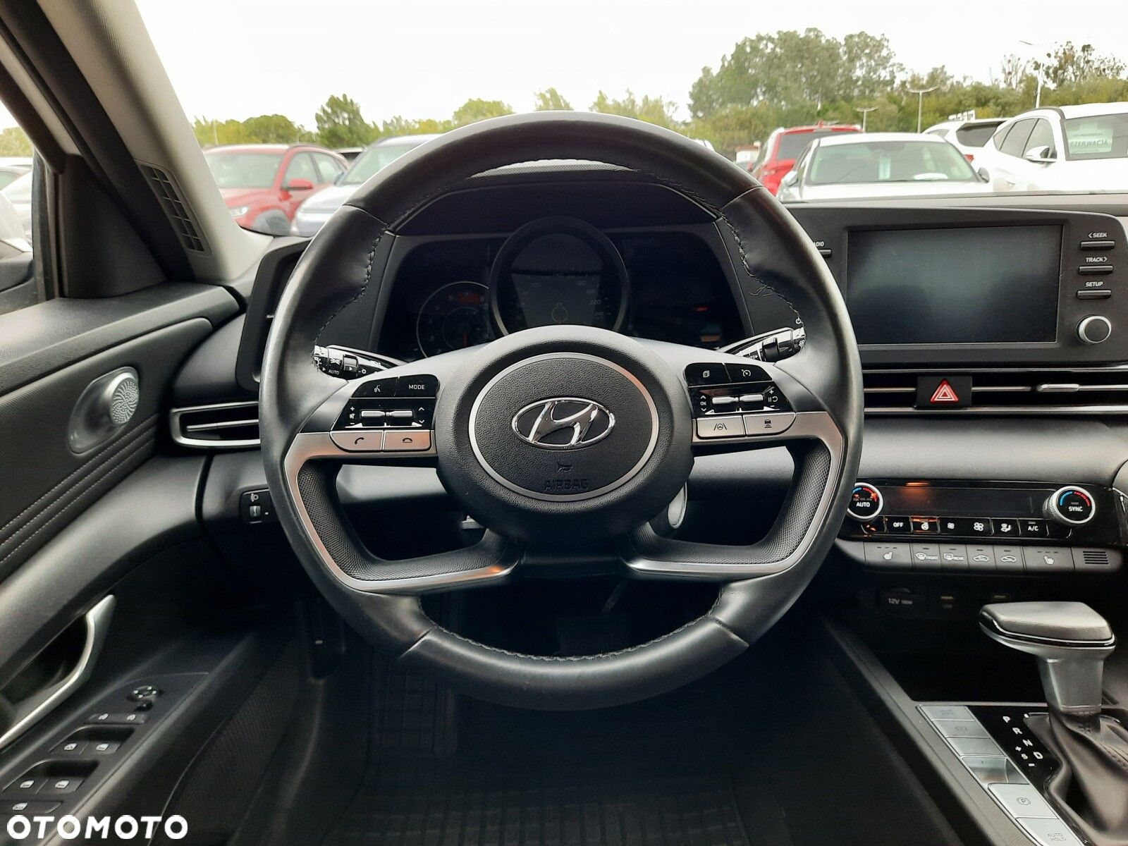 Hyundai Elantra 1.6 Smart CVT - 3