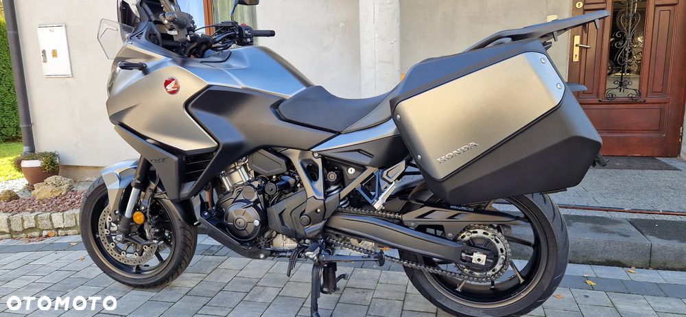 Honda NT - 17