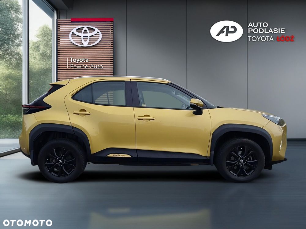 Toyota Yaris Cross Hybrid 1.5 Comfort 4x4 - 10