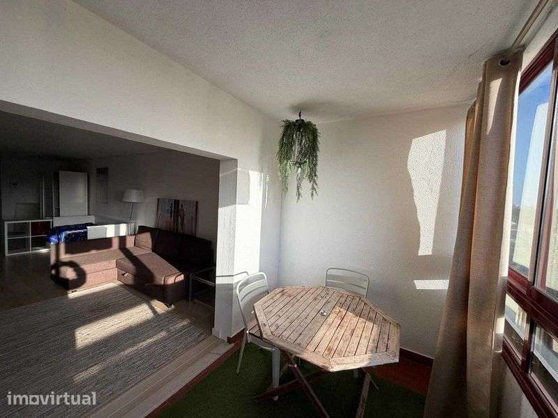 Arrendamento de apartamento T0 na Rua Elvira Velez, 1 - Grande imagem: 3/12