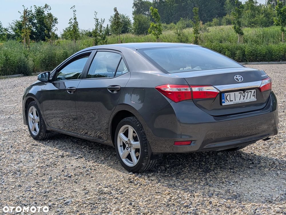 Toyota Corolla 1.6 Premium - 3