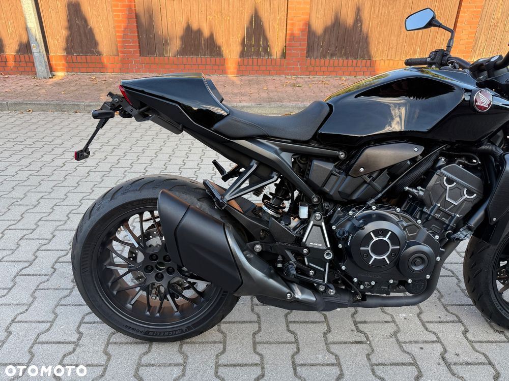 Honda CB - 10