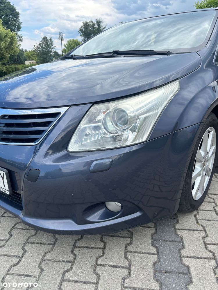 Toyota Avensis 2.0 D-4D Premium - 4
