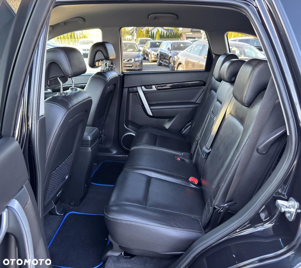 Chevrolet Captiva 3.0 4WD LTZ - 28