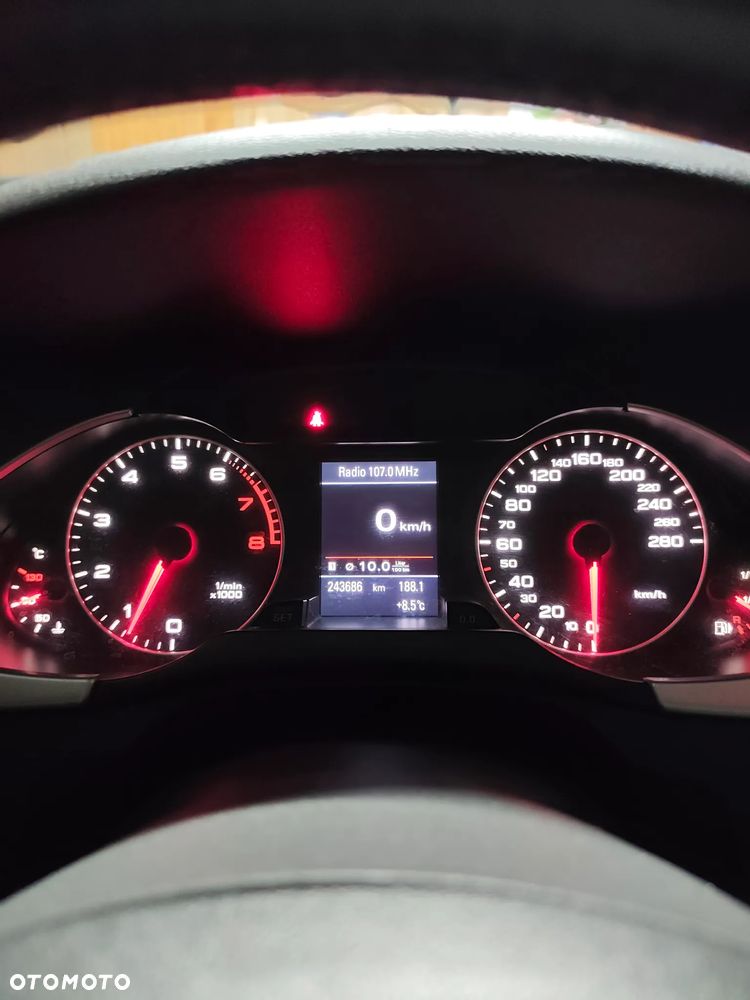 Audi A4 Avant - 8