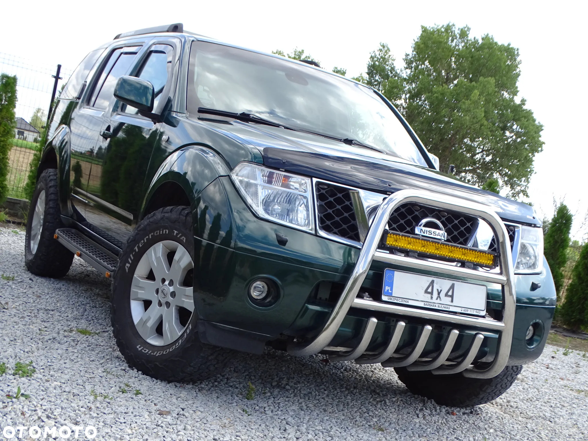 Nissan Pathfinder - 2