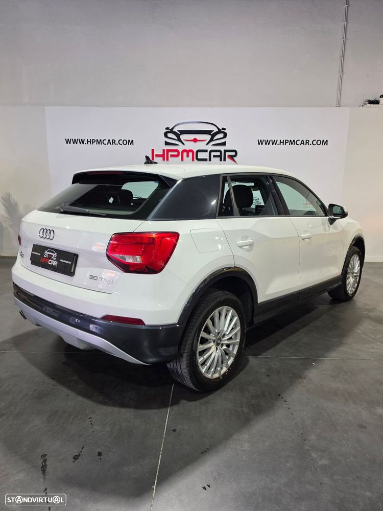 Audi Q2 30 TFSI Design S tronic - 11