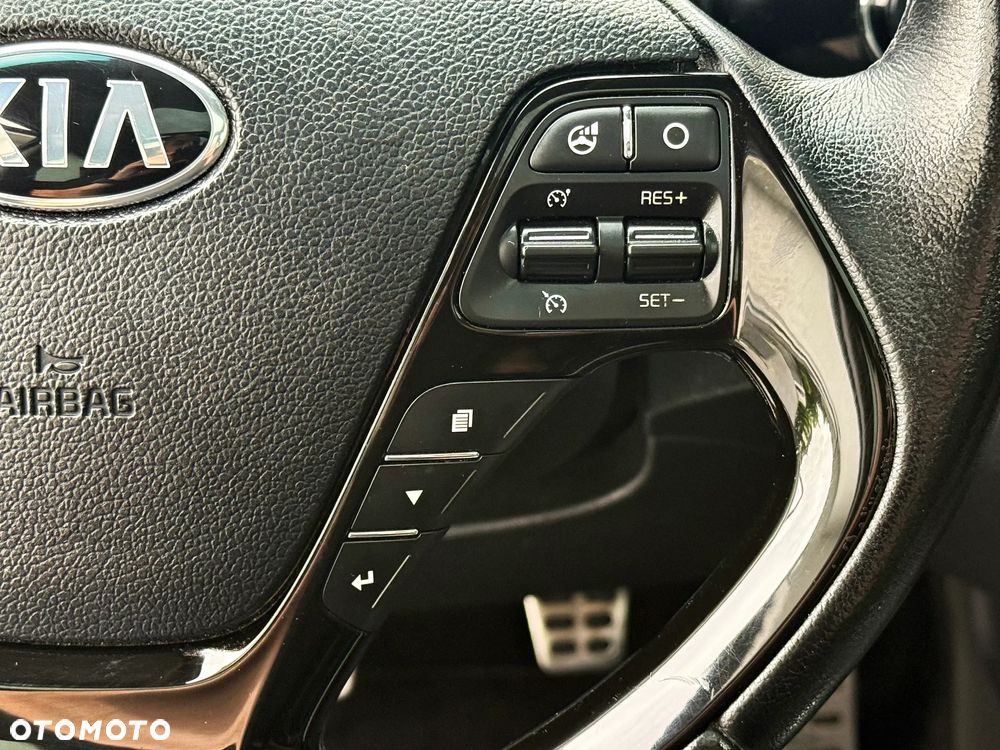 Kia Ceed 1.6 GDI Platinum Edition - 29