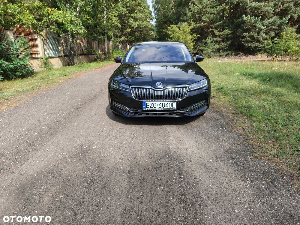 Skoda Superb 2.0 TDI SCR Style DSG - 2