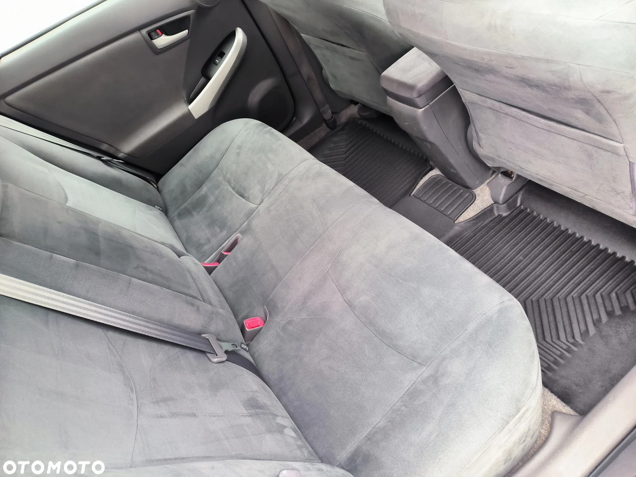 Toyota Prius 1.8 HSD Life - 16