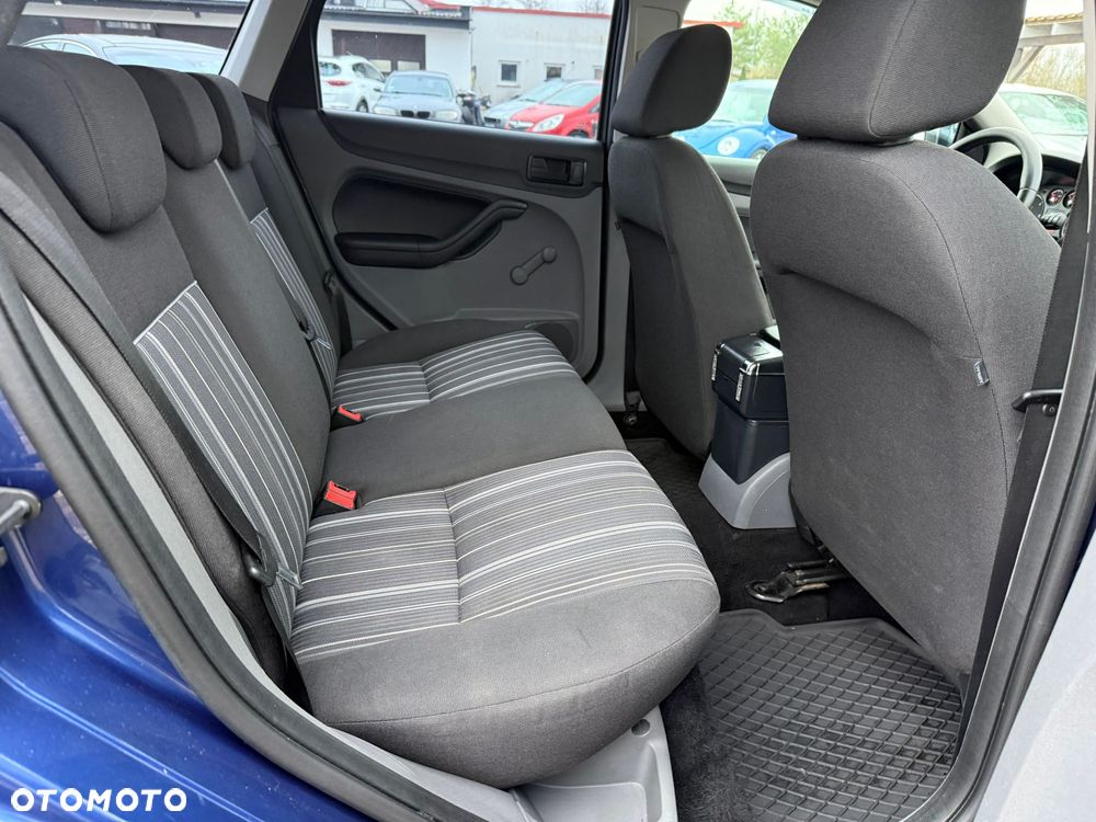 Ford Focus - 12