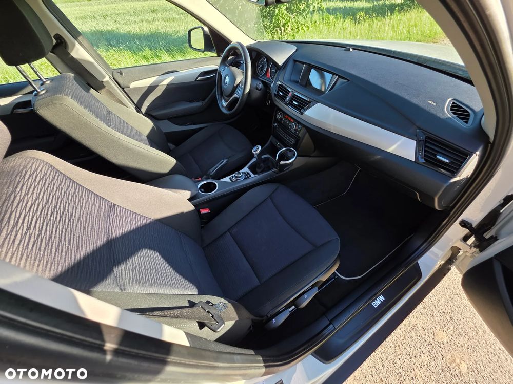 BMW X1 sDrive18d xLine - 15