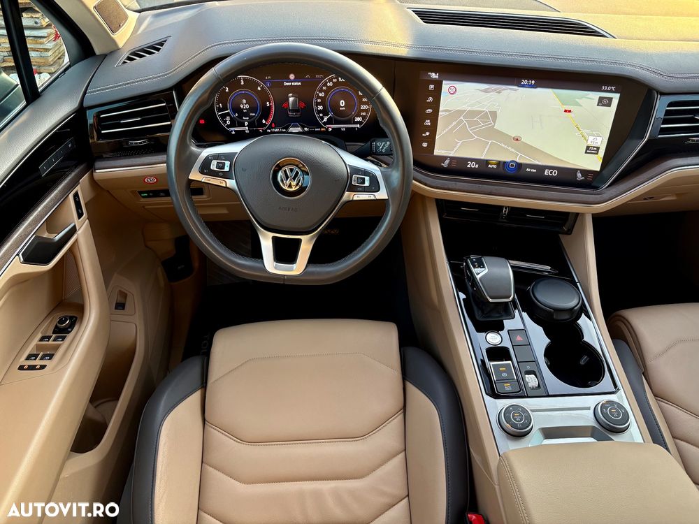 Volkswagen Touareg 3.0 V6 TDI SCR 4Motion Automatik - 13
