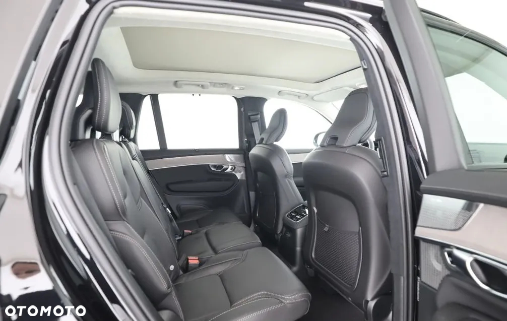 Volvo XC 90 T8 AWD Plug-In Hybrid Ultra Dark 7os - 10
