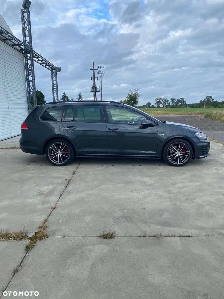 Volkswagen Golf GTD 2.0 TDI SCR DSG - 2