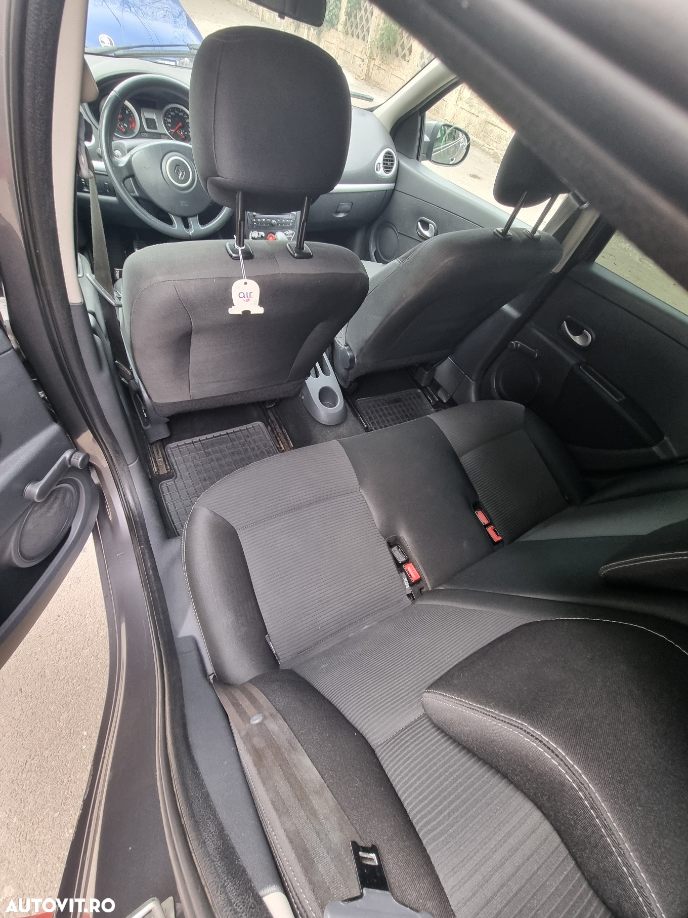 Renault Clio III 1.2 16V Authentique - 2